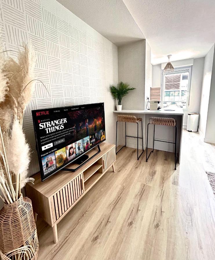 דירות ל'איל-ד'אביו Modern 1 Bdr + Balcony + Free Parking + Ac + Pool מראה חיצוני תמונה