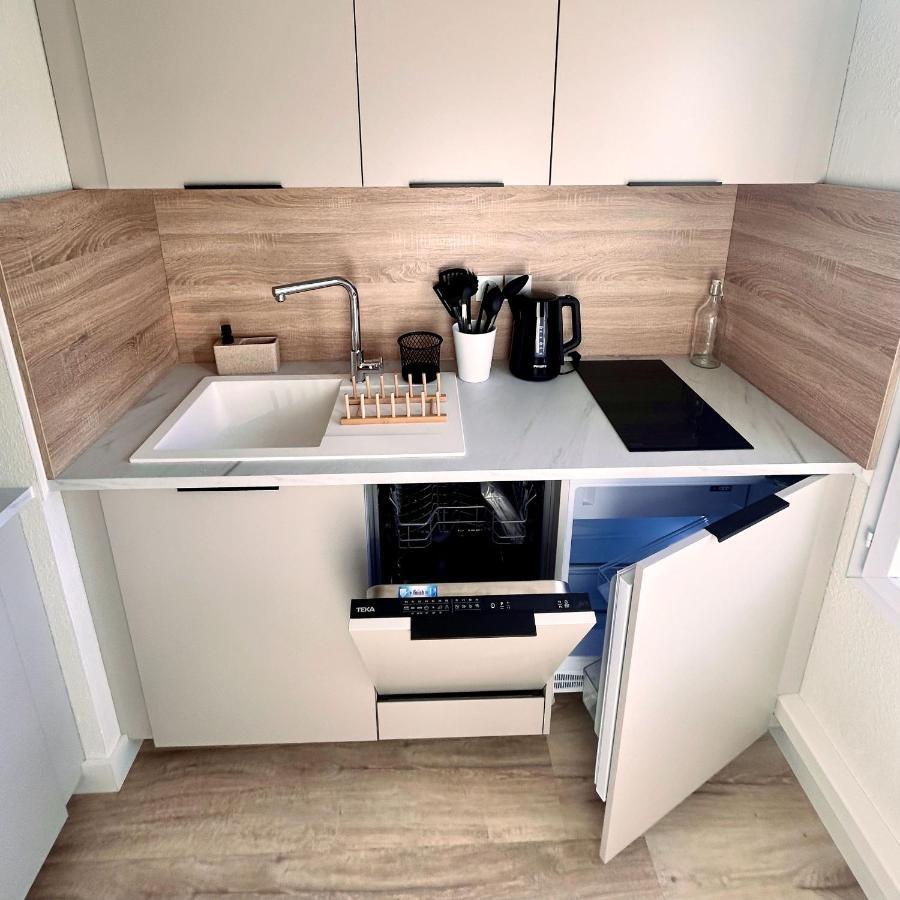 דירות ל'איל-ד'אביו Modern 1 Bdr + Balcony + Free Parking + Ac + Pool מראה חיצוני תמונה